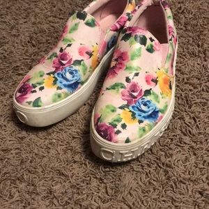 Flower shoes